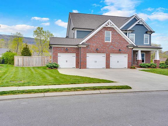 4th image of 747 Deer Valley Dr