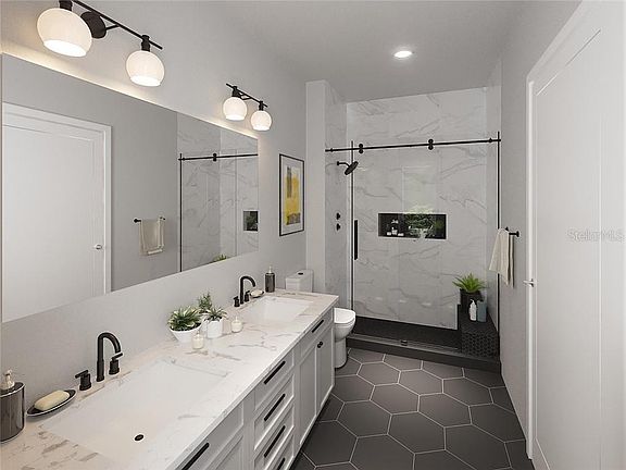 4th image of 2705 N Boulevard St #2
