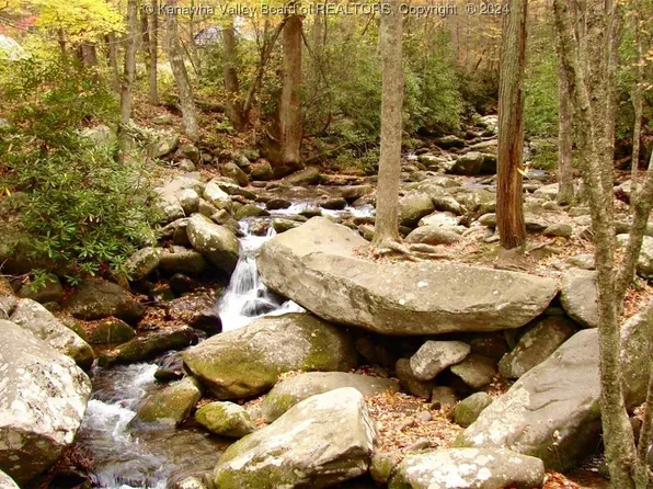 0 Dry Branch Rd, Charleston, WV 25312