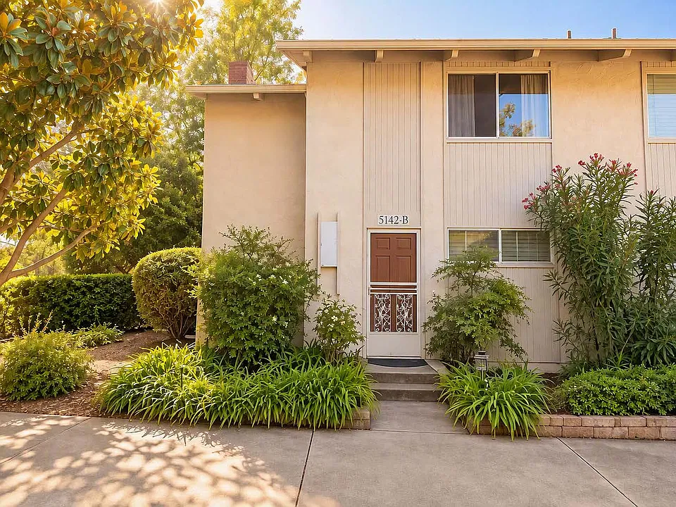5142 Calle Real