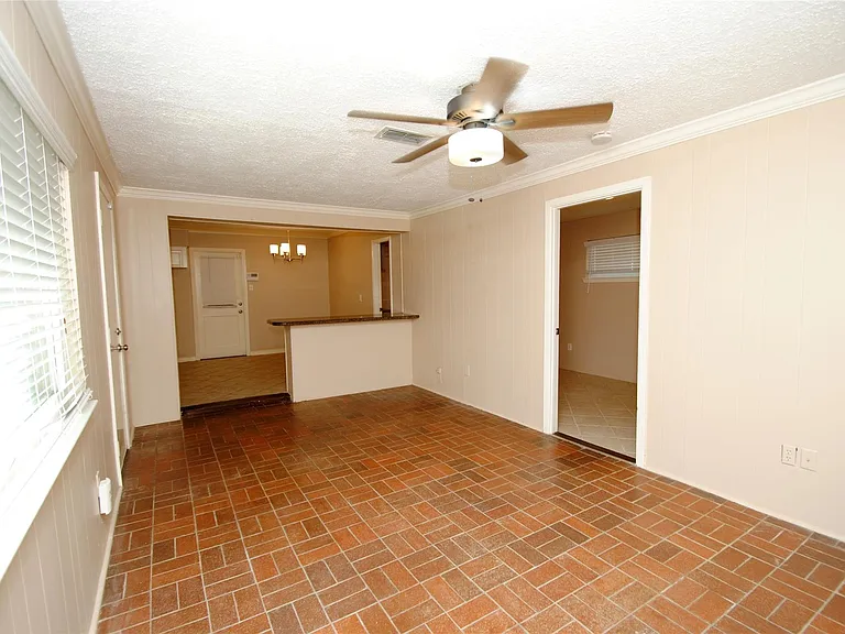 10034 Cedardale Dr — Photo 20