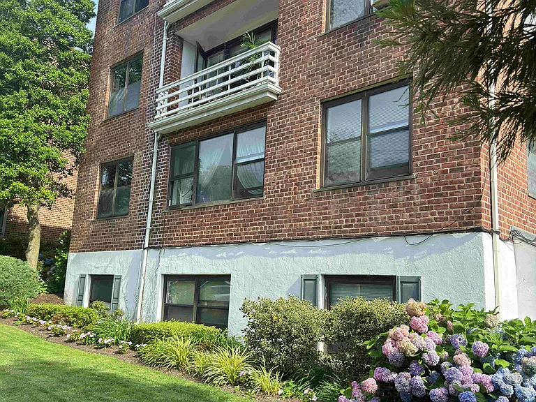 16 Stoner Ave #G2 — Photo 3