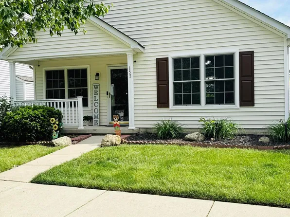 157 Feathertip Ln, Lewis Center, OH 43035