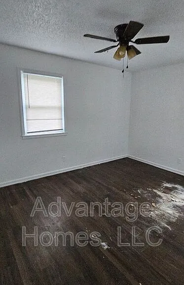 726 N 70th St — Photo 9