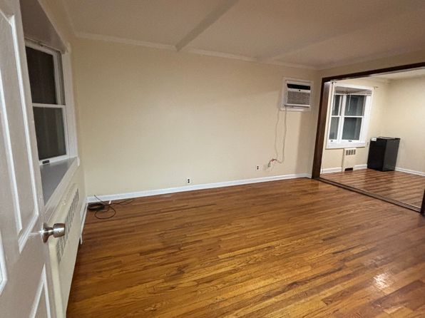 (undisclosed Address)