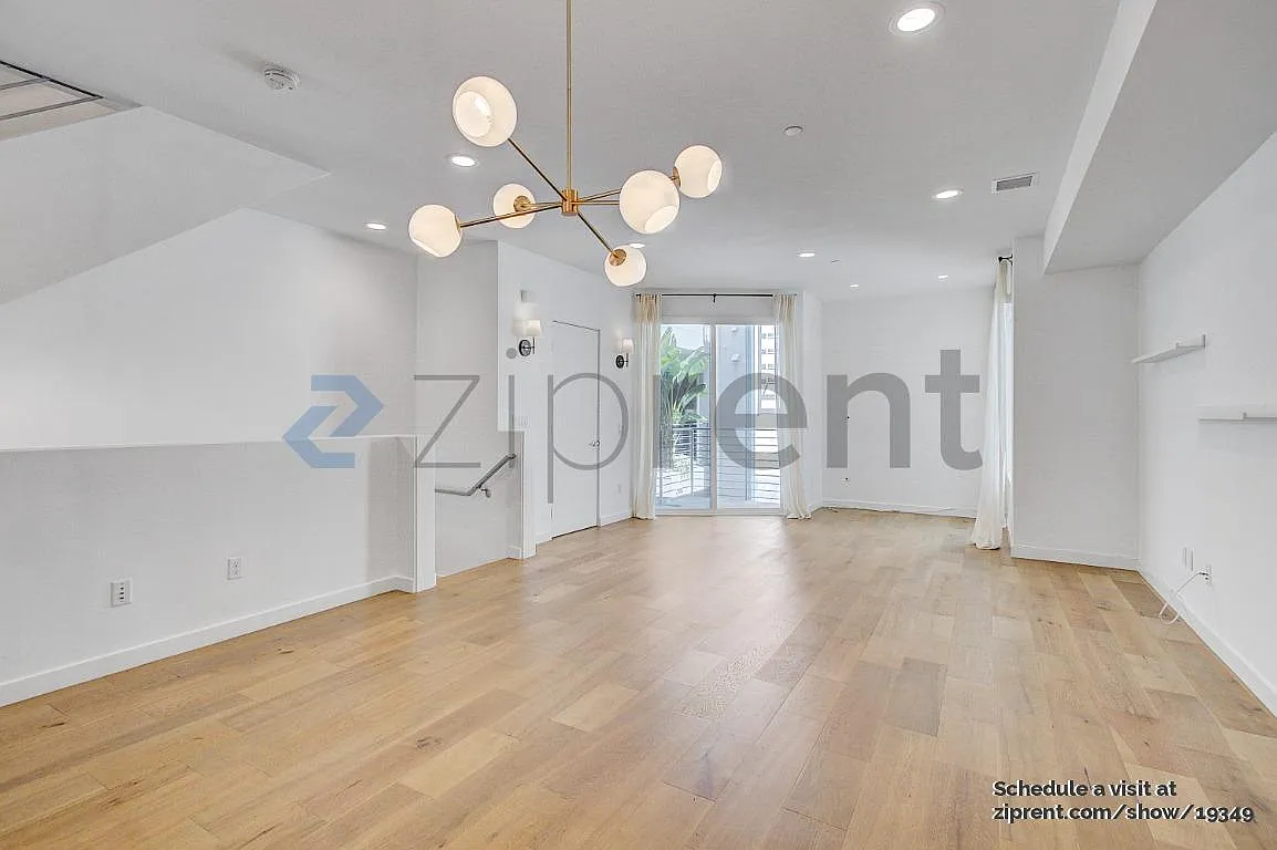 3 bed, 3.5 bath, 1883 sqft, $5,295 — Photo 2
