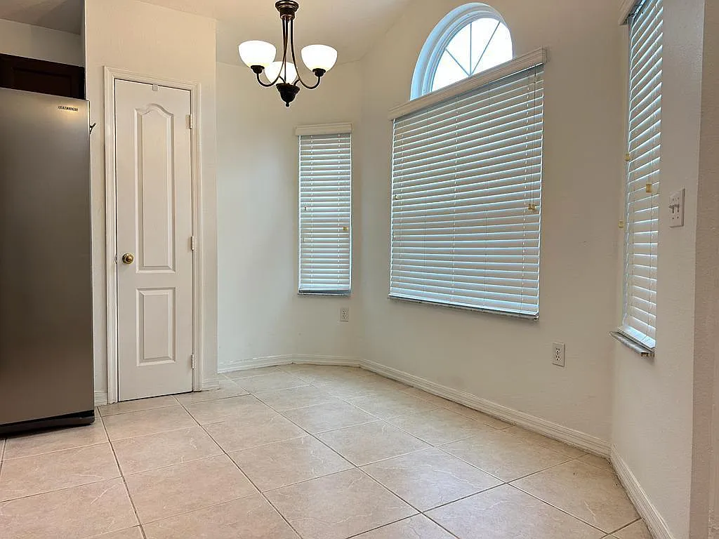 3204 Catherine Wheel Court — Photo 4