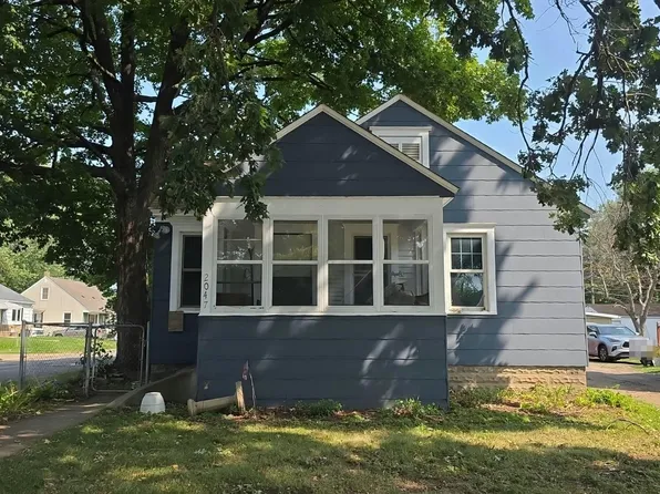 2047 Stillwater Ave E, Saint Paul, MN 55119