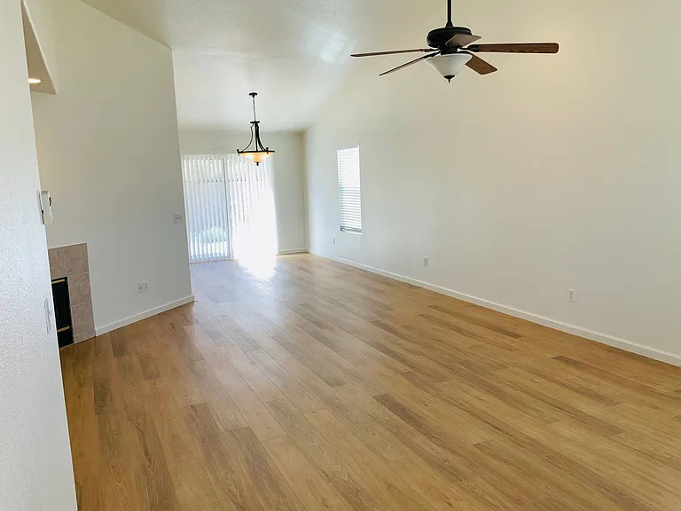 57227 Aranza Ct — Photo 6