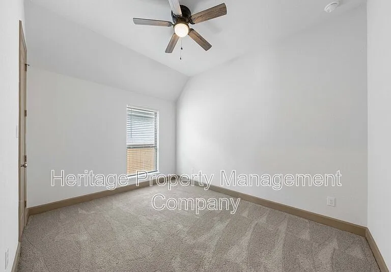 316 Hulda Trl — Photo 29