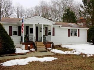 8 Old Town Rd, Shawangunk, NY 12566