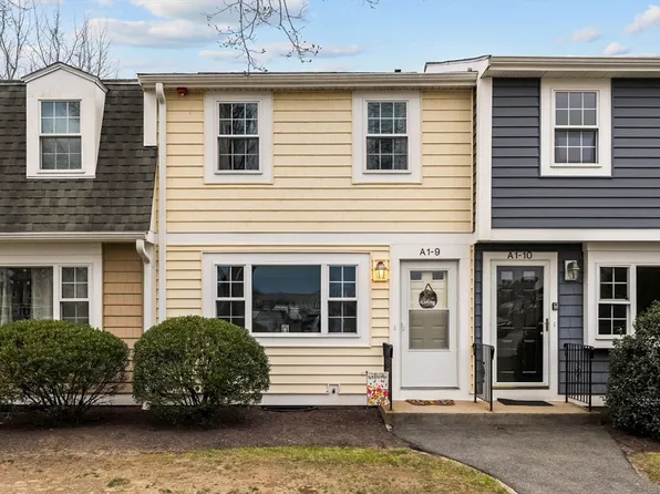 9 Lydon Ln #A1, Halifax, MA 02338