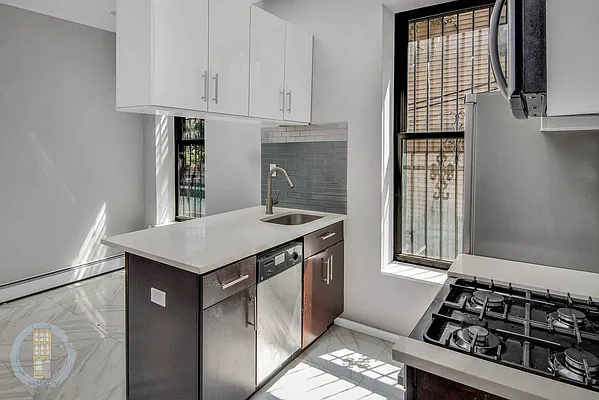 Rented by Brooklyn Rentals NYC | media 7