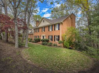 5328 Silver Fox Rd, Roanoke, VA 24018