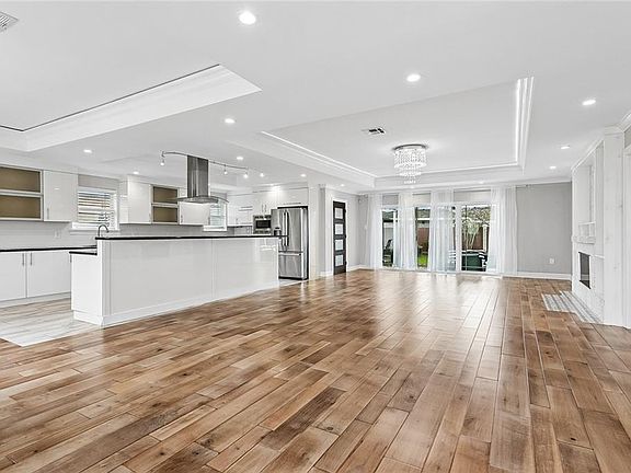 5th image of 5010 Alphonse Dr
