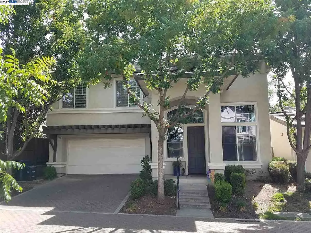 1820 Baywood Cmn photo 1