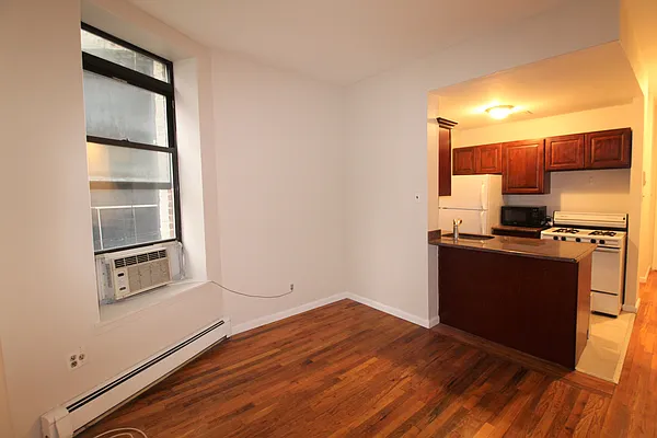 Rented by Compass | media 9