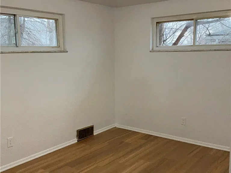 214 Erwin Pl — Photo 11