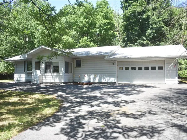 775 Getz Dawl Rd, Palmerton, PA 18071