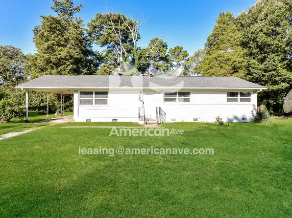 537 Hemingway St, Winston Salem, NC 27127