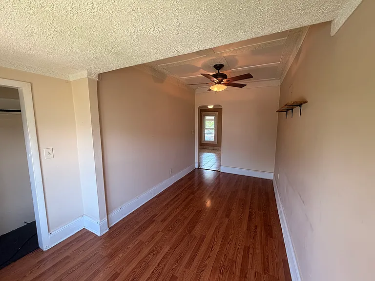 212 Craton St #3 — Photo 7