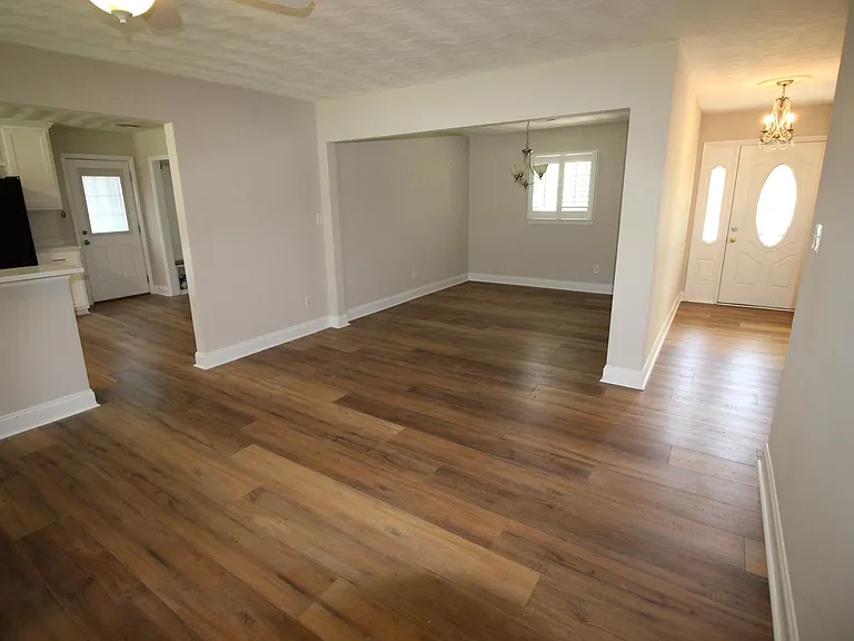 2349 Custom Cir — Photo 12