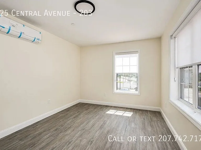 725 Central Ave #203 — Photo 14