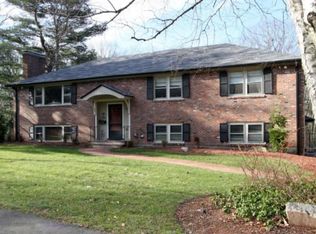 19 Stratford Rd, Needham, MA 02492