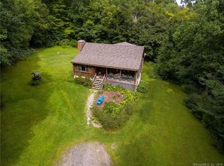 600 Hunters Mountain Rd, Naugatuck, CT 06770