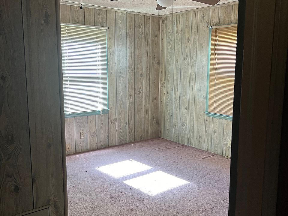 2nd image of 745 Whites Farm Rd