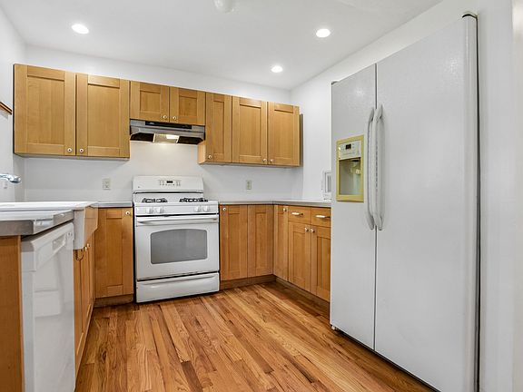 4th image of 14 Nash St