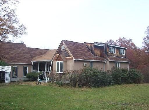2nd image of 32 Lagrange Rd