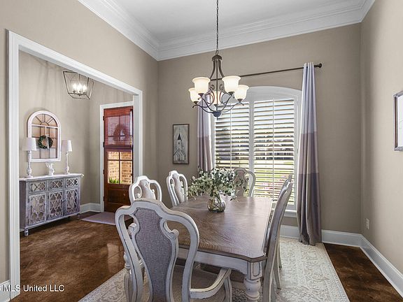 5th image of 167 Belle Oak Dr
