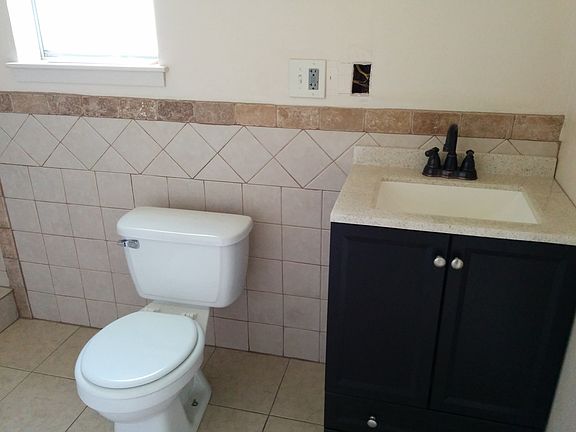 4th image of 2712 Jana Ln