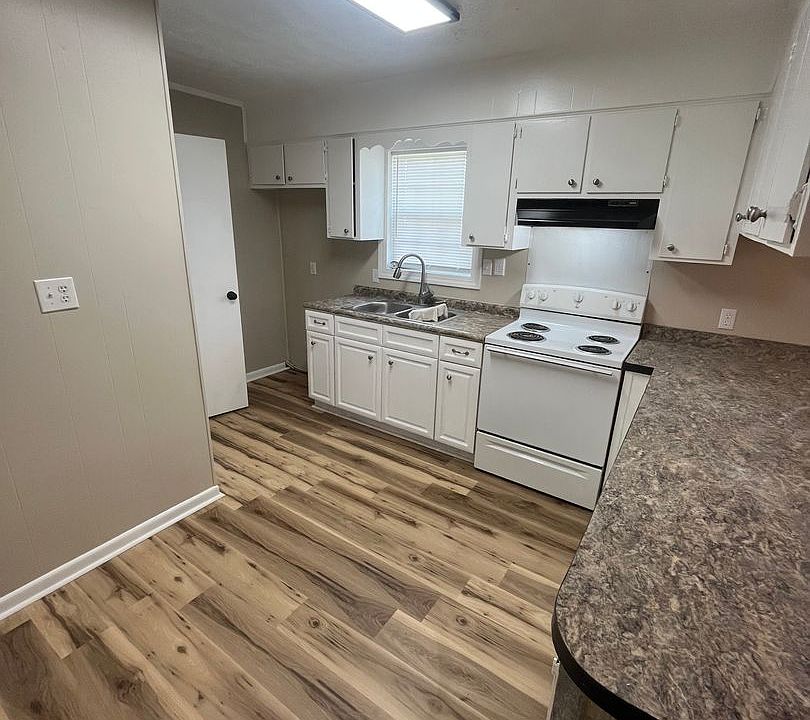 1st image of 655 Beach Rd