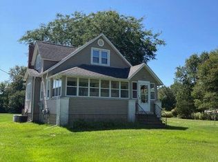 10690 Talladay Rd, Willis, MI 48191