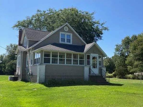 10690 Talladay Rd, Willis, MI 48191