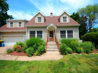 609 Rynearson St, Buchanan, MI 49107