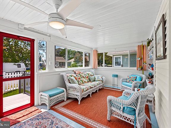 5th image of 31 Virginia Ave