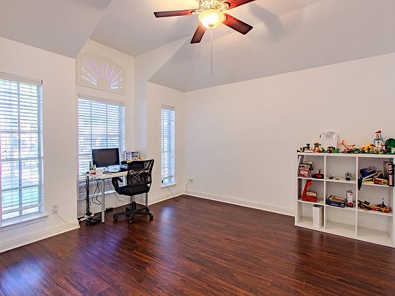 5th image of 20922 Clovermeadow Spg