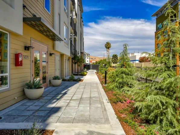 1482 Nightshade Rd #40, Milpitas, CA 95035