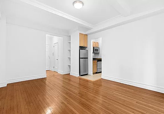 2nd image of 243 W End Ave APT 811