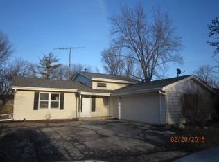 4834 High Meadows Ter, Racine, WI 53406