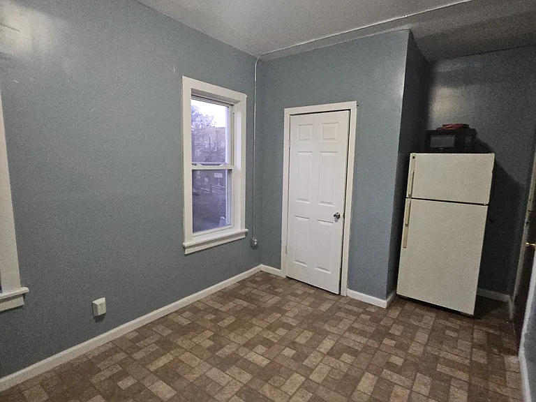 214 Hawthorne Ave #3 — Photo 8