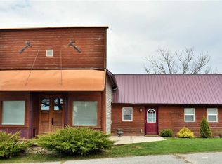 20488 Blackhammer Dr, Spring Grove, MN 55974