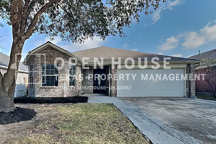 3 bed, 2.0 bath, 1735 sqft, $1,940 — Photo 1