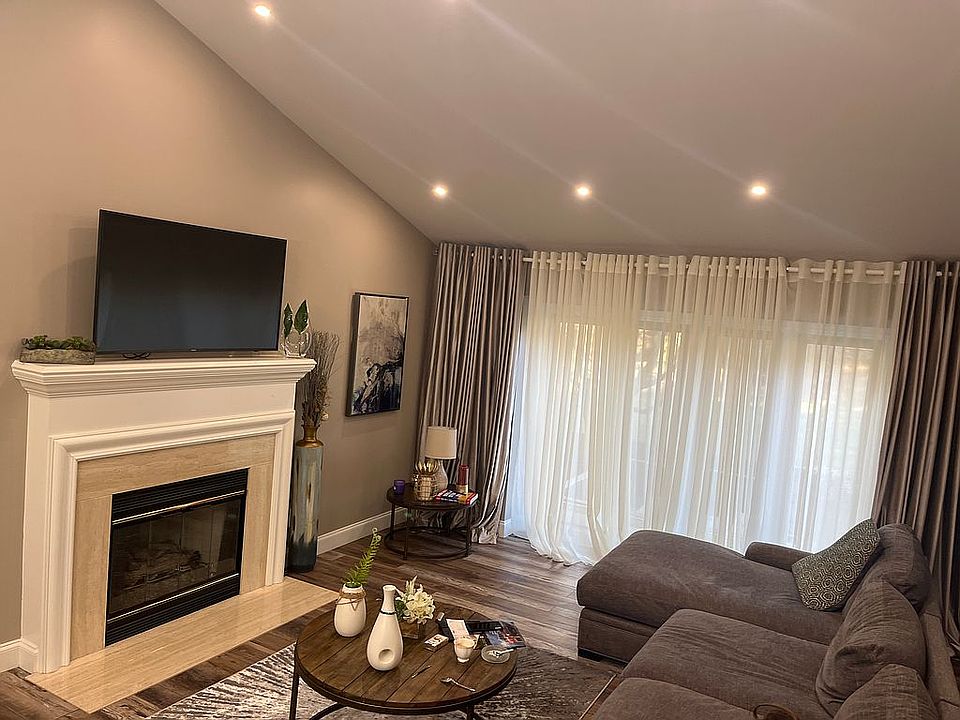 1st image of 1218 Autumn Dr