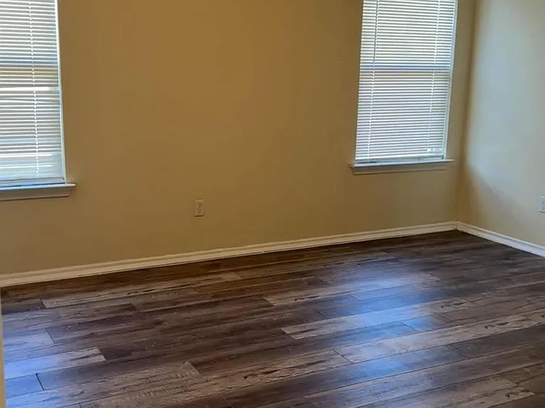 13004 Tinker St — Photo 8