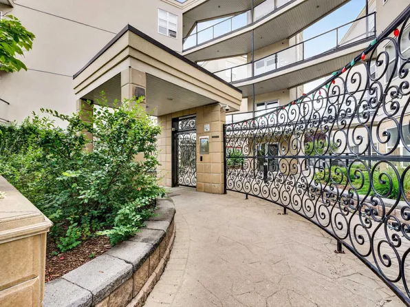 9804 101st St NW #304, Edmonton, AB T5K 2X3