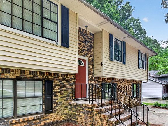 4th image of 8948 Raven Dr